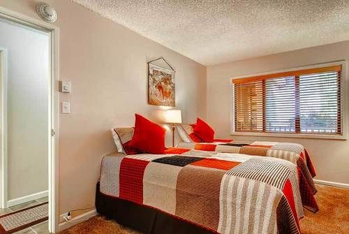 Отель The Wren at Vail