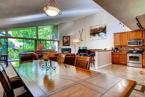 Отель The Wren at Vail