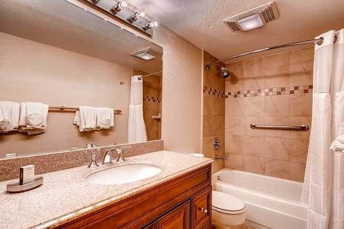 Отель The Wren at Vail