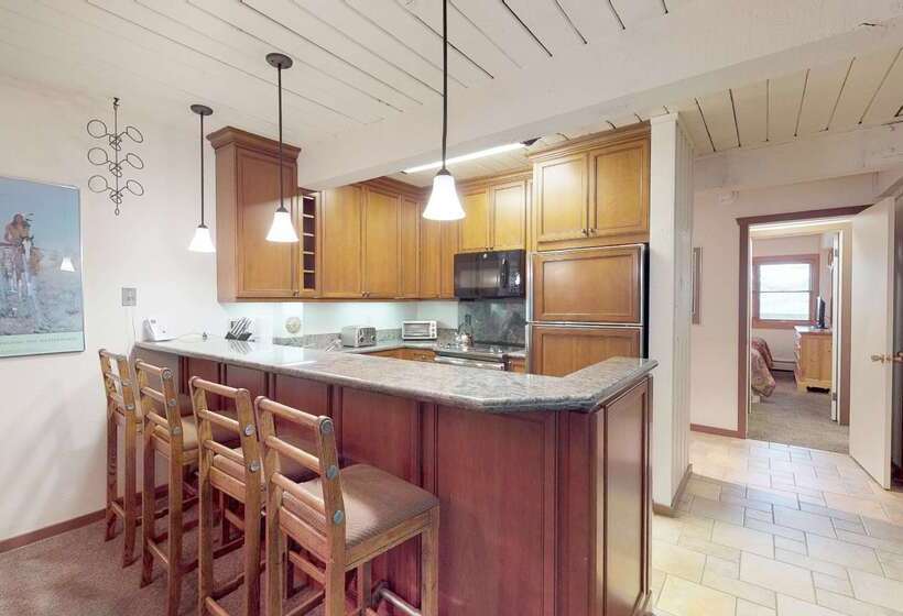 هتل Top Of The Village   Coraltree Residence Collection