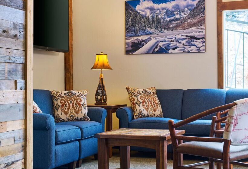 酒店 Top Of The Village Coraltree Residence Collection