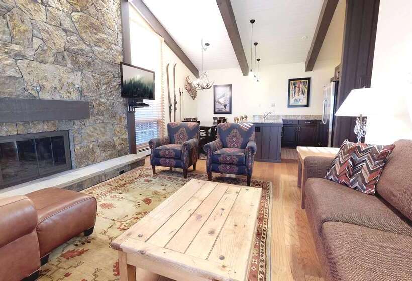 هتل Top Of The Village   Coraltree Residence Collection