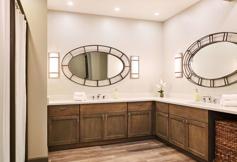 酒店 Top Of The Village Coraltree Residence Collection