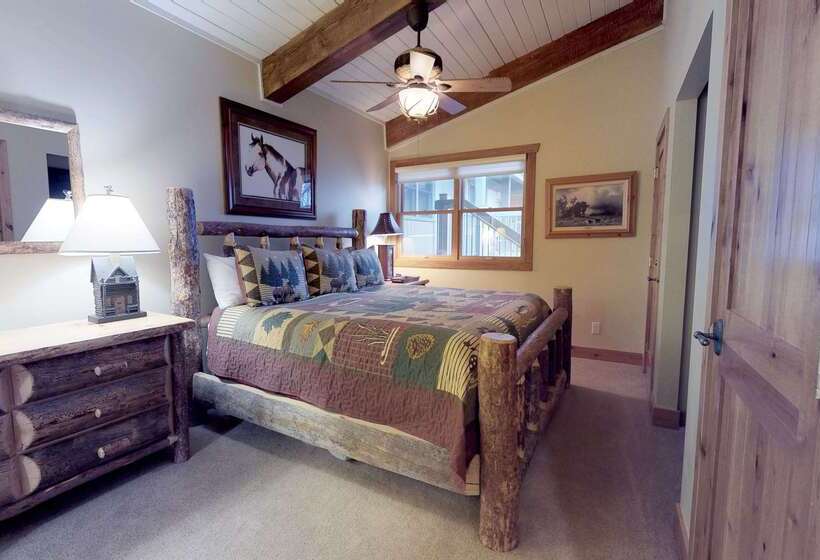 هتل Top Of The Village   Coraltree Residence Collection