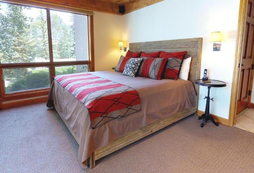 酒店 Top Of The Village Coraltree Residence Collection