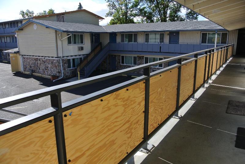 فندق Town House Motor Inn