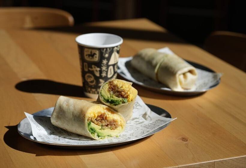 ホテル Trailborn Rocky Mountains