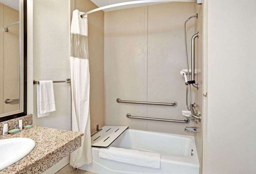 فندق Travelodge By Wyndham Banning Casino And Outlet Mall