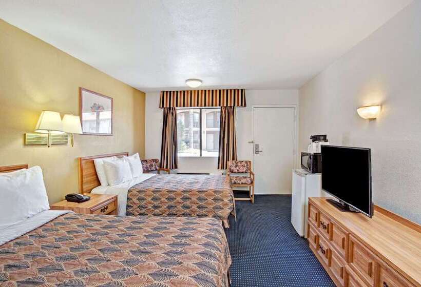 فندق Travelodge By Wyndham Banning Casino And Outlet Mall