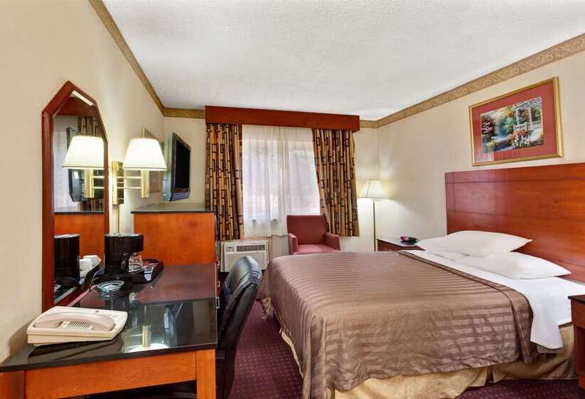 酒店 Travelodge By Wyndham Burbankglendale