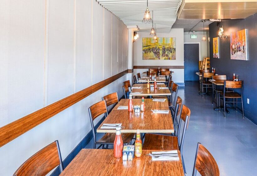 فندق Travelodge By Wyndham Culver City