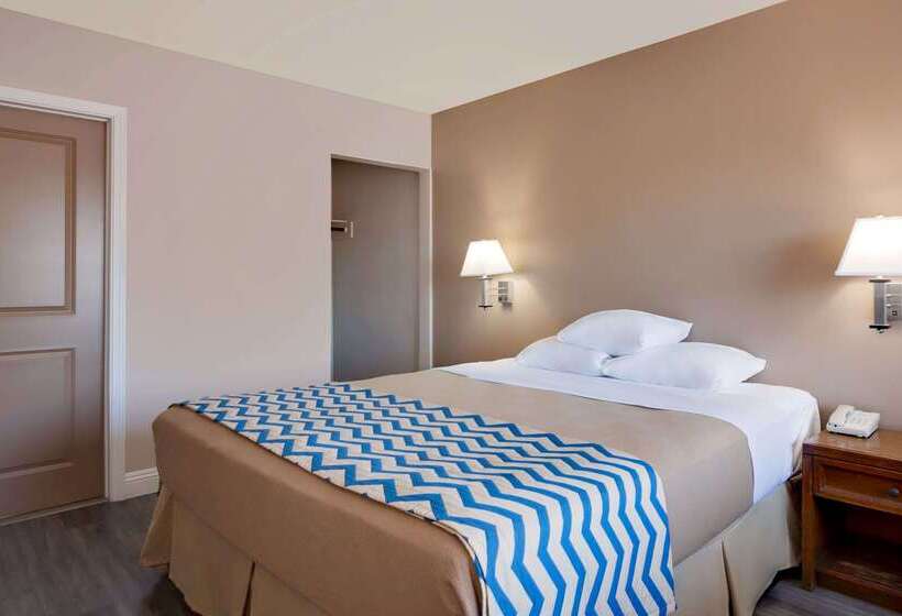فندق Travelodge By Wyndham Eureka