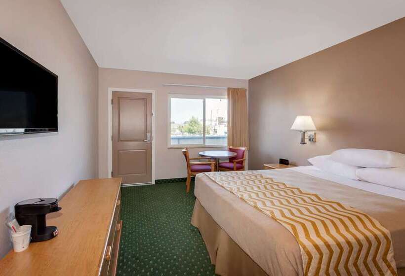 فندق Travelodge By Wyndham Eureka