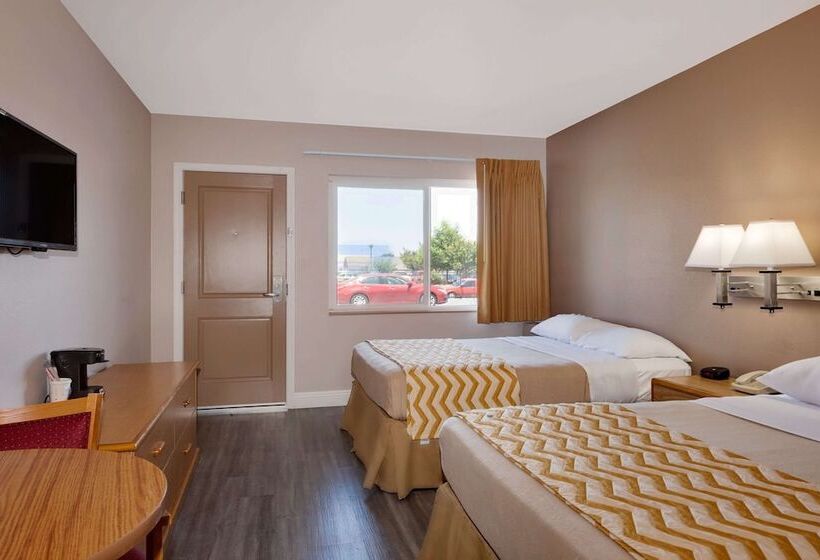 فندق Travelodge By Wyndham Eureka