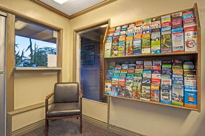 فندق Travelodge By Wyndham Everett City Center