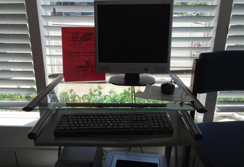 בית מלון כפרי Travelodge By Wyndham Hollywoodvermont/sunset