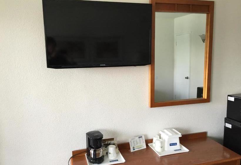 בית מלון כפרי Travelodge By Wyndham Hollywoodvermont/sunset