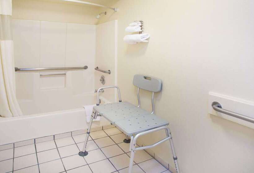 فندق Travelodge By Wyndham Indio