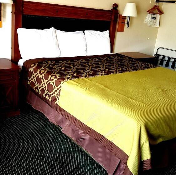 فندق Travelodge By Wyndham Indio