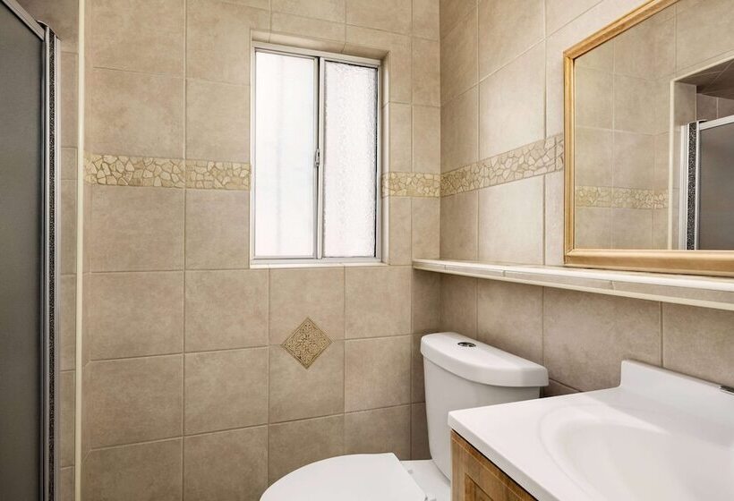 호텔 Travelodge By Wyndham Las Vegas