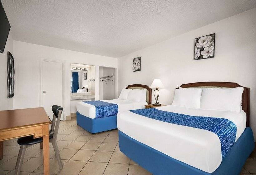 هتل Travelodge By Wyndham Las Vegas