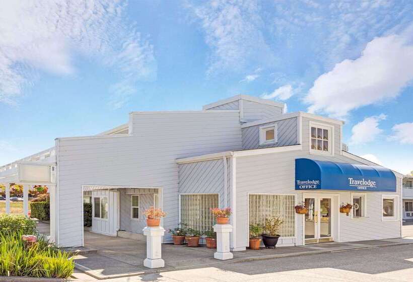 Отель Travelodge By Wyndham Mill Valley/sausalito