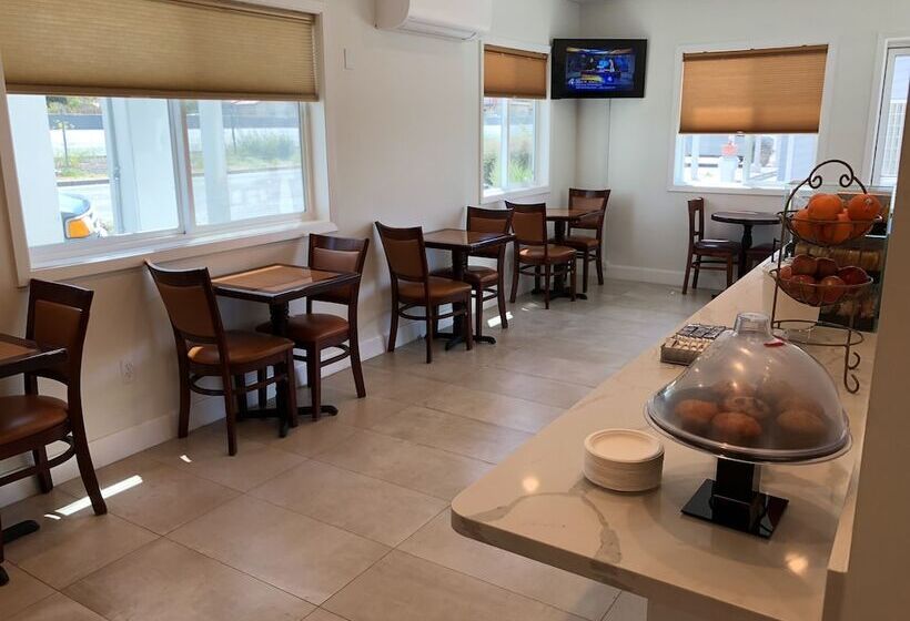 Отель Travelodge By Wyndham Mill Valley/sausalito