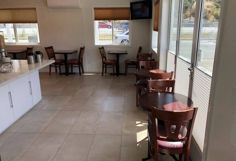 Отель Travelodge By Wyndham Mill Valley/sausalito