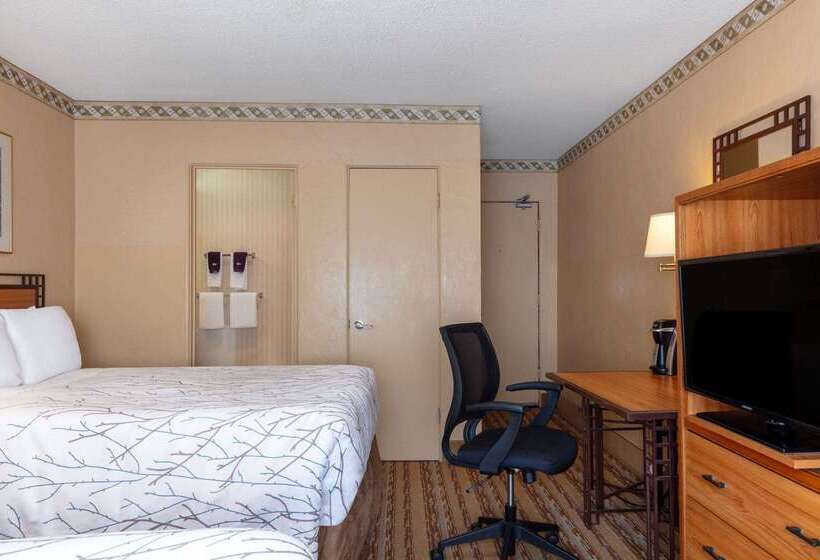 Hotel Travelodge By Wyndham Seattle By The Space Needle