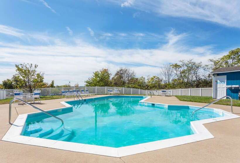 فندق Travelodge By Wyndham Winchester