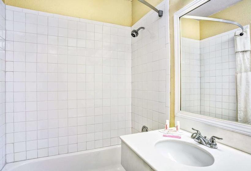 ホテル Travelodge By Wyndham Las Vegas Center Strip