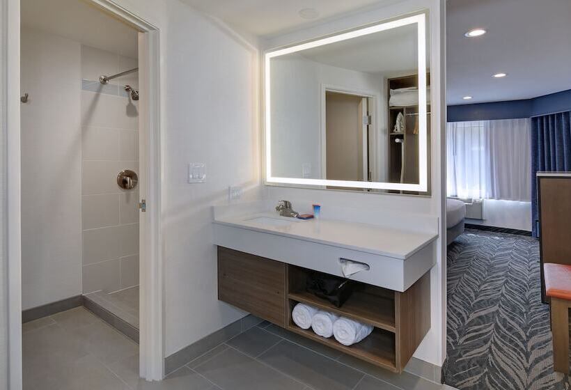 ホテル Tropicana Inn And Suites