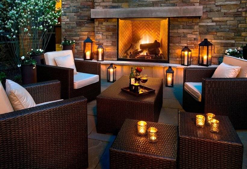 فندق Trumbull Marriott Shelton