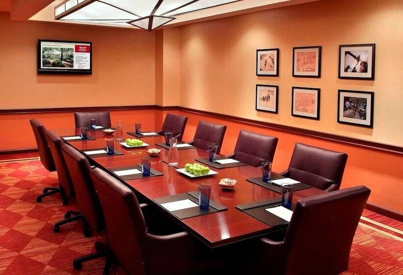 فندق Trumbull Marriott Shelton