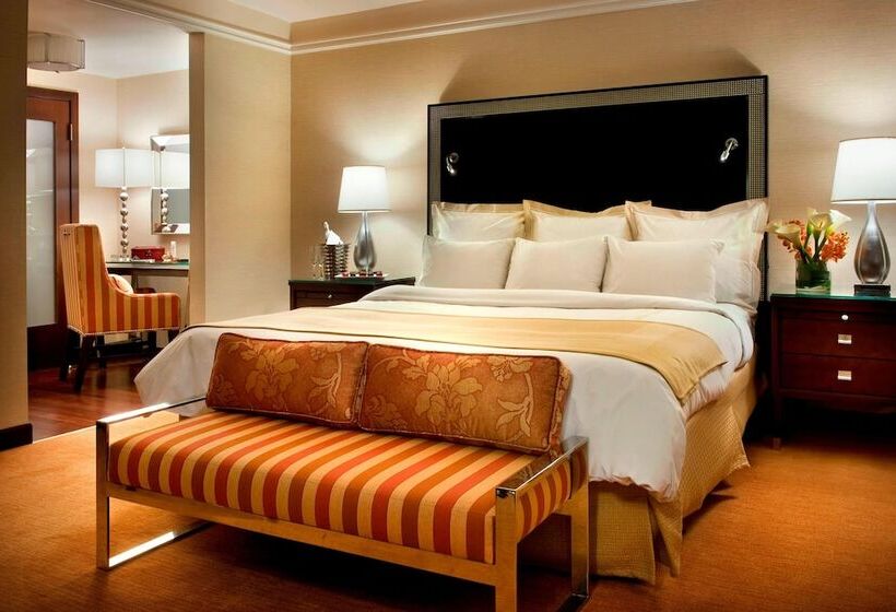 فندق Trumbull Marriott Shelton