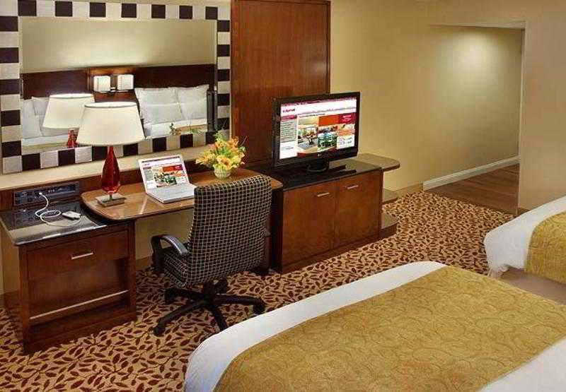 فندق Trumbull Marriott Shelton
