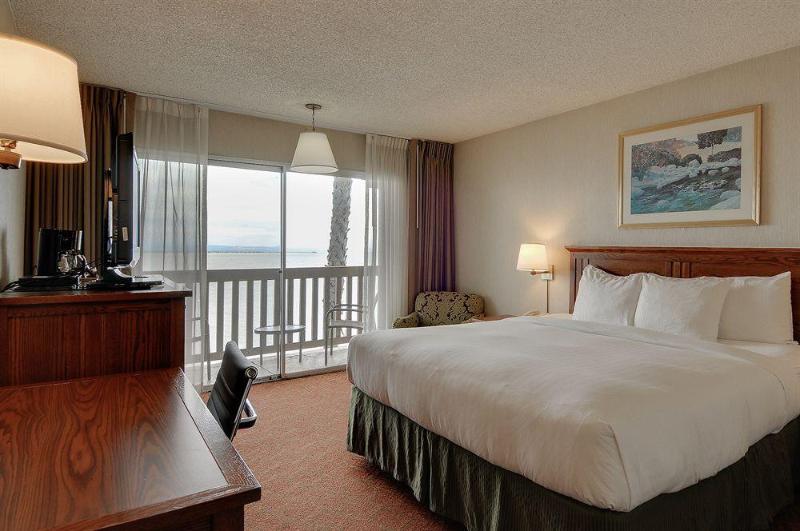 Отель Vagabond Inn Executive San Francisco Airport