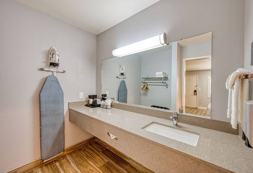 בית מלון כפרי Vagabond Inn San Luis Obispo