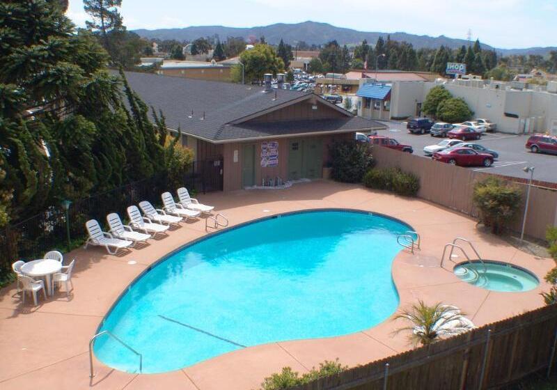 בית מלון כפרי Vagabond Inn San Luis Obispo