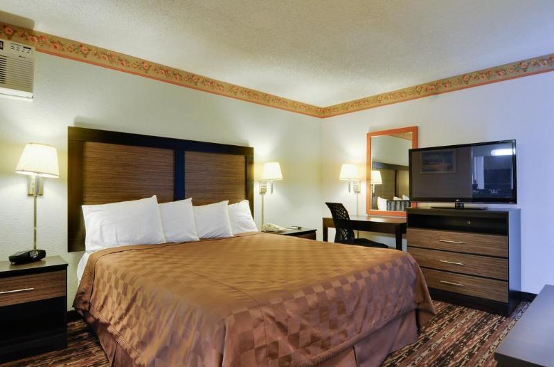 בית מלון כפרי Vagabond Inn Sunnyvale