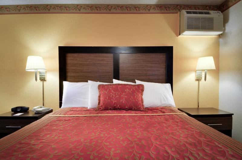 בית מלון כפרי Vagabond Inn Sunnyvale
