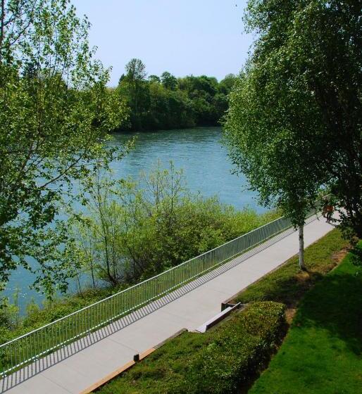 ホテル Valley River Inn