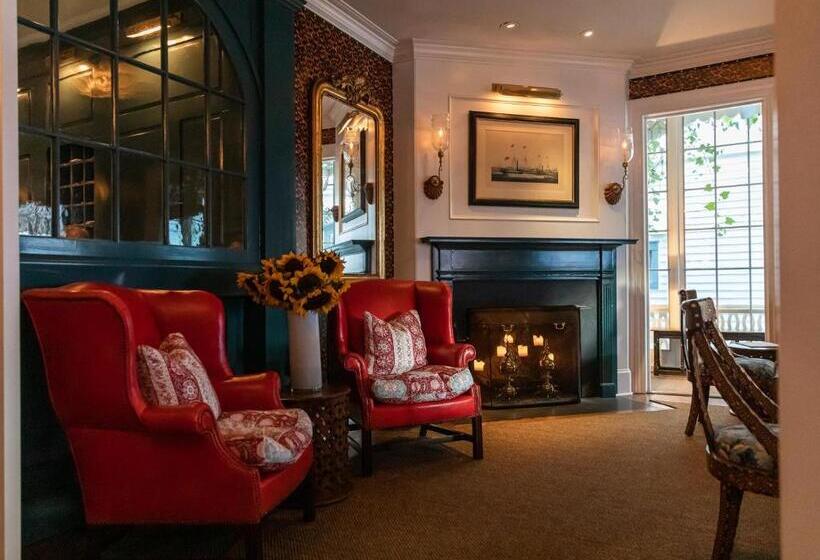 فندق The Virginia And Cottages