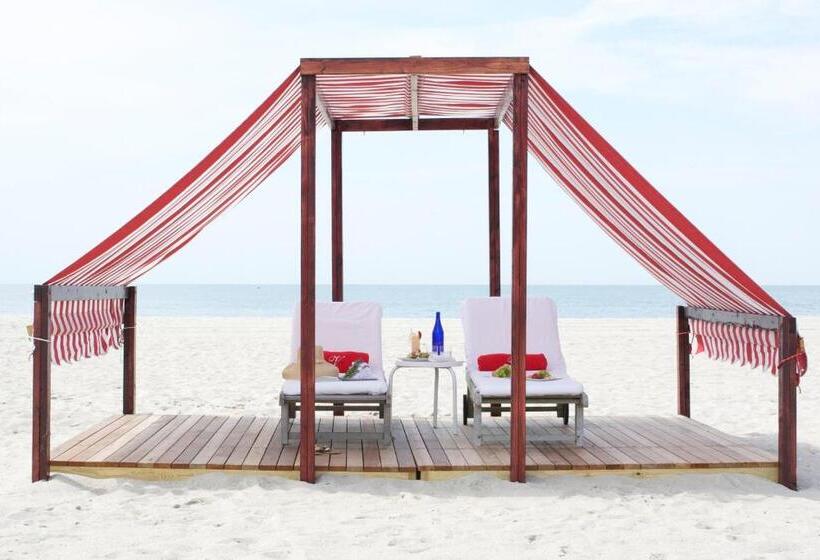 فندق The Virginia And Cottages