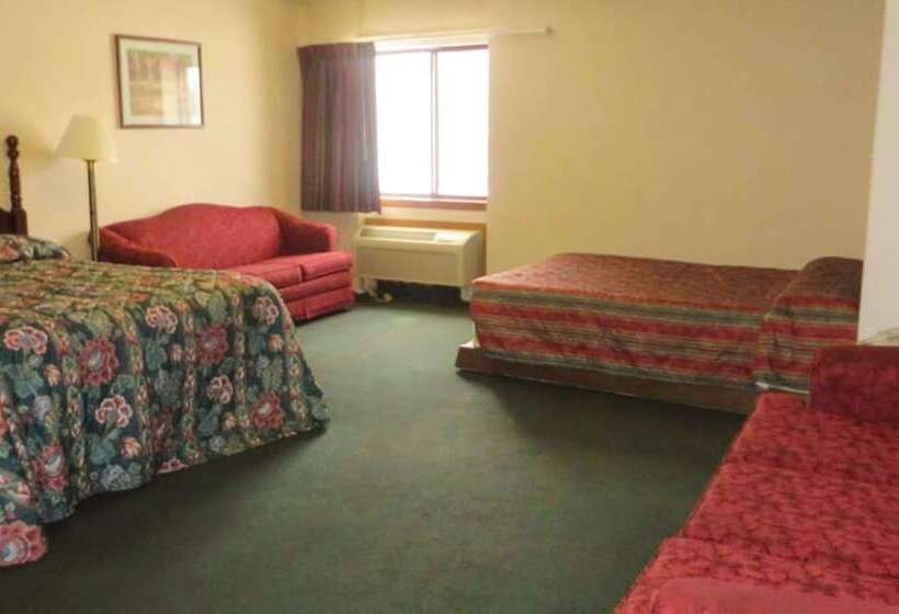 فندق Voyageur Inn And Conference Center