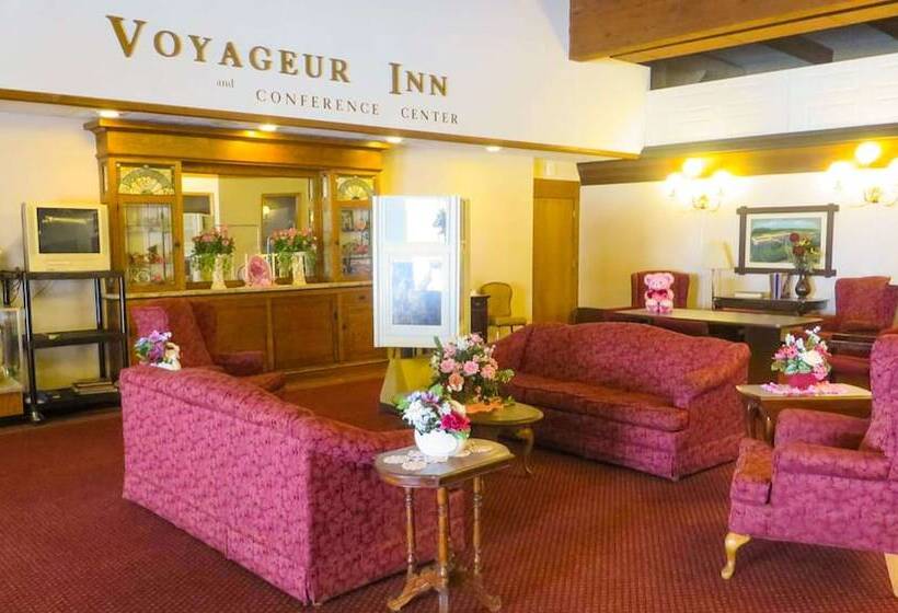 فندق Voyageur Inn And Conference Center