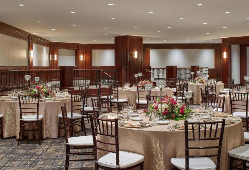 فندق Warner Center Marriott Woodland Hills