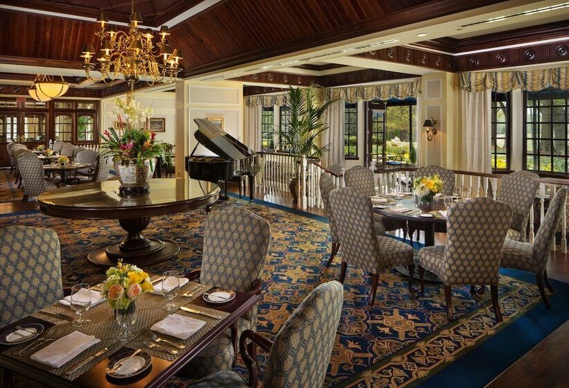 בית מלון כפרי Washington Duke Inn & Golf Club