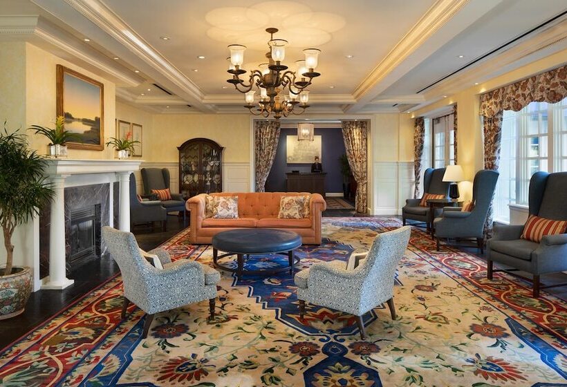 בית מלון כפרי Washington Duke Inn & Golf Club