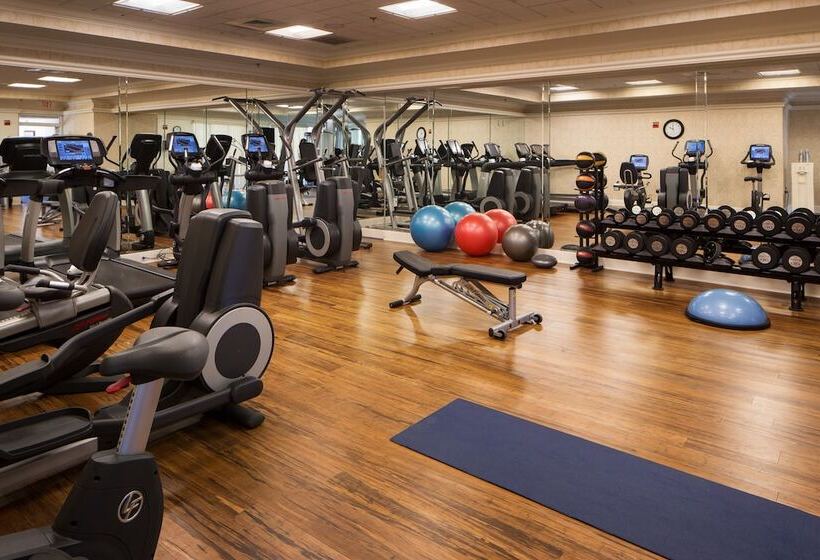 בית מלון כפרי Washington Duke Inn & Golf Club